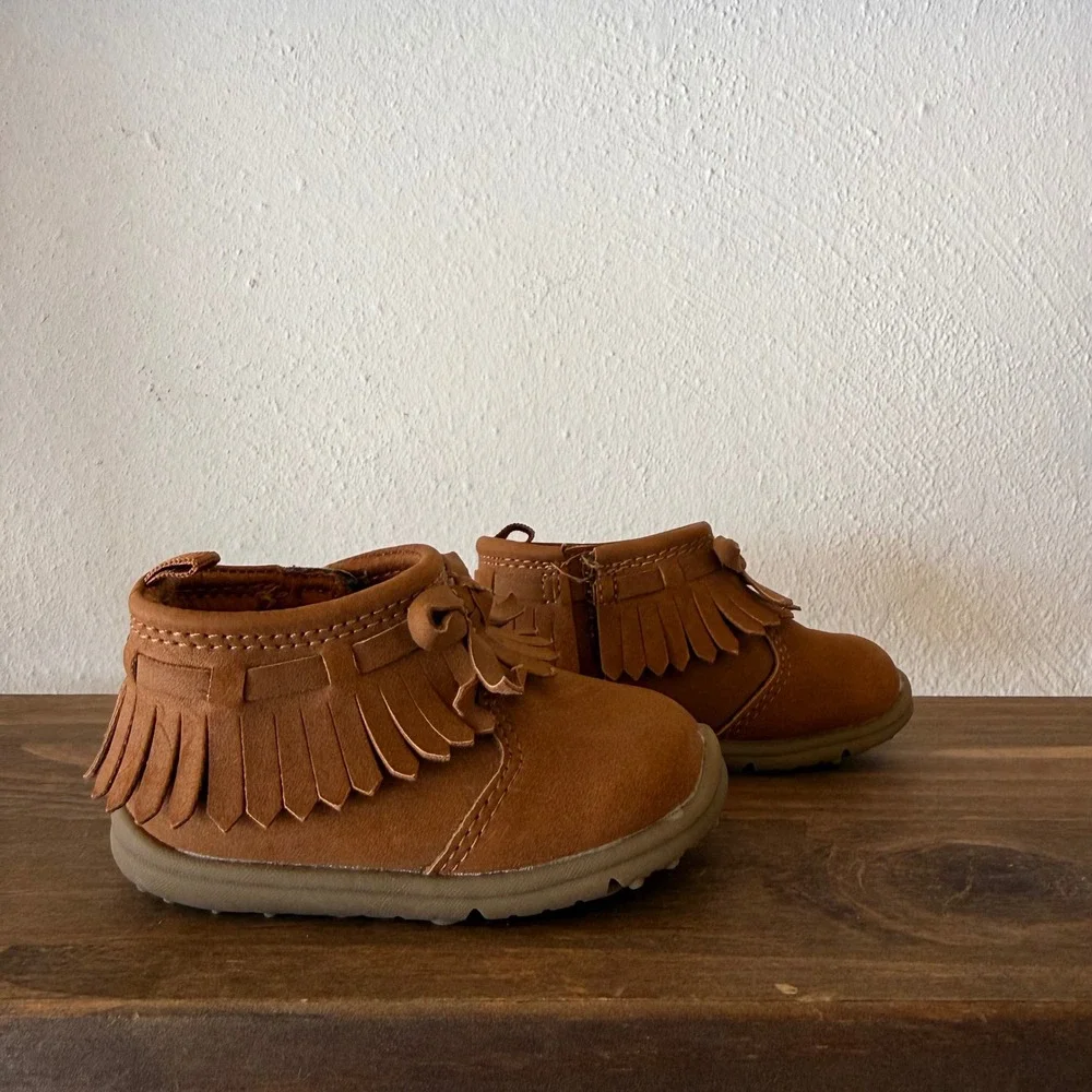 Carter's Every Step Baby Moccasin Size 3M Fringe‎ Boots Brown Hook & Loop S